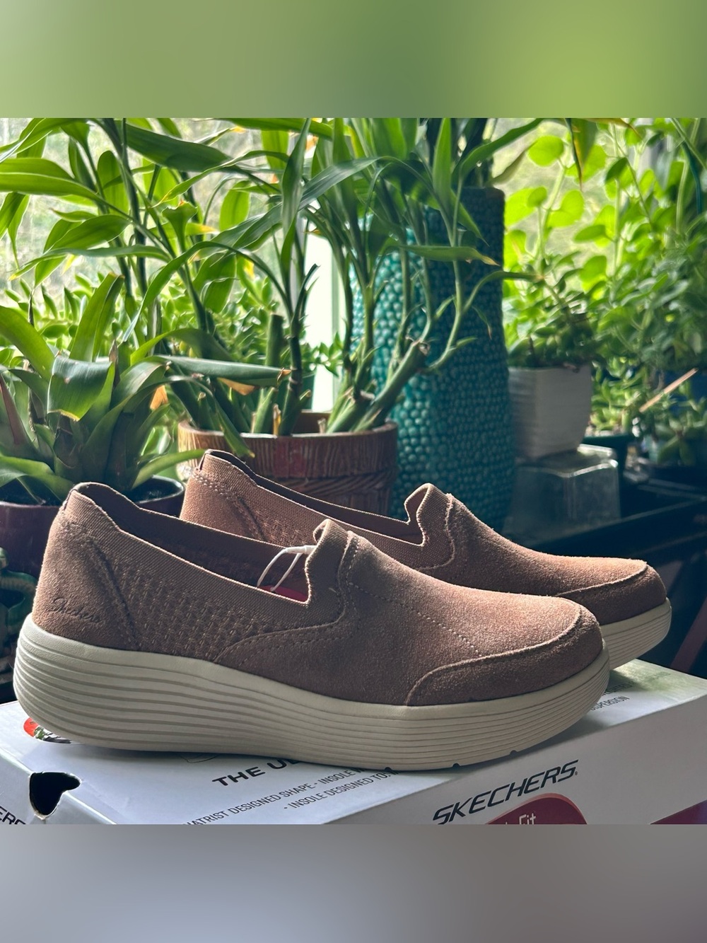 Skechers Arch Fit Laguna Subtle Spice Slip-On archfit wedge suede sneakers in 6
